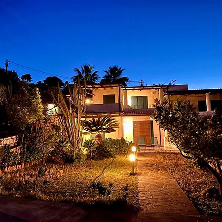 Villa 'A Pisa Lipari  Luaran gambar
