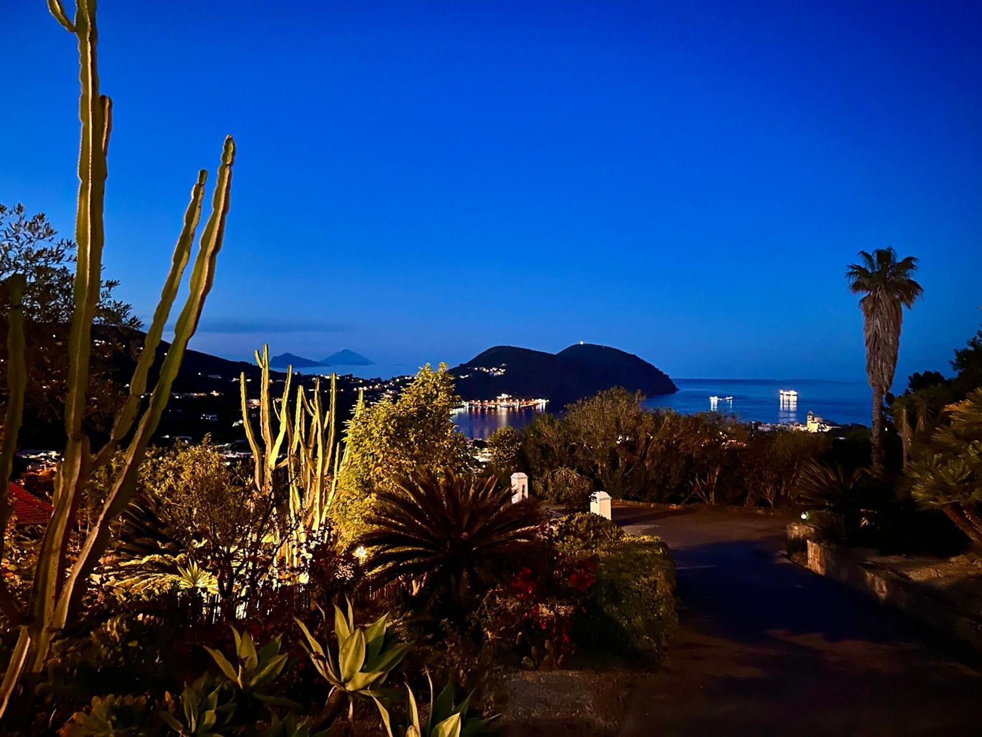 Villa 'A Pisa Lipari  Luaran gambar